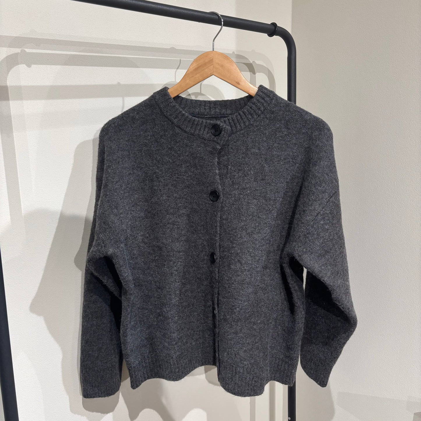 カジュアル無地カーディガン