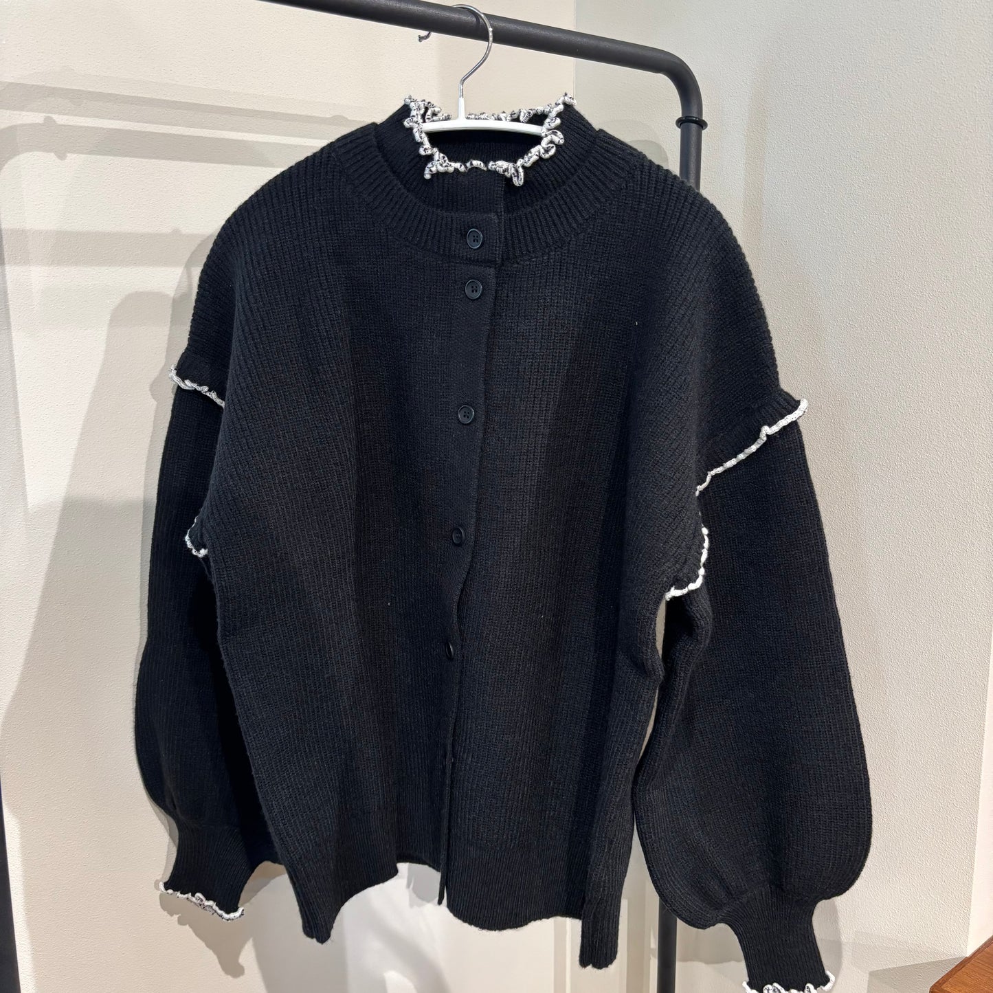 フリルラインカーディガン