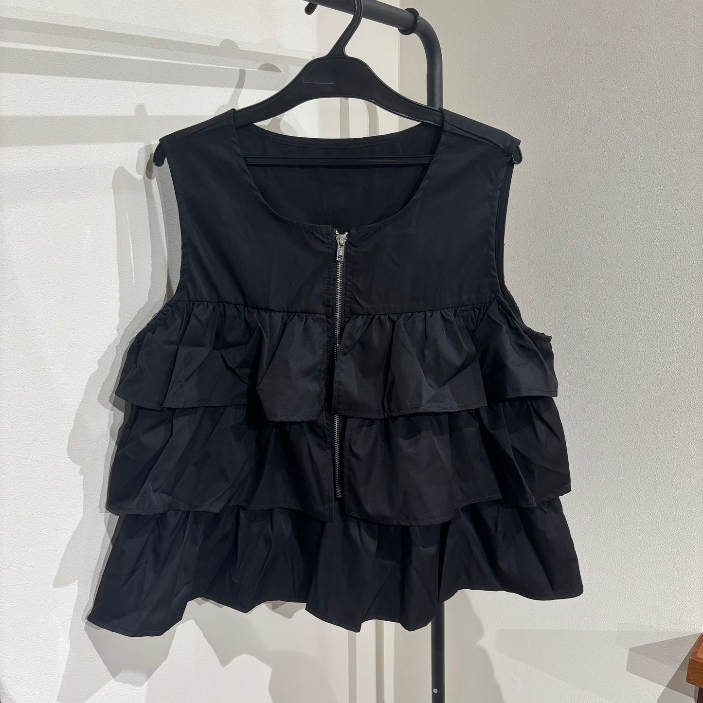 フリルベストジャケット