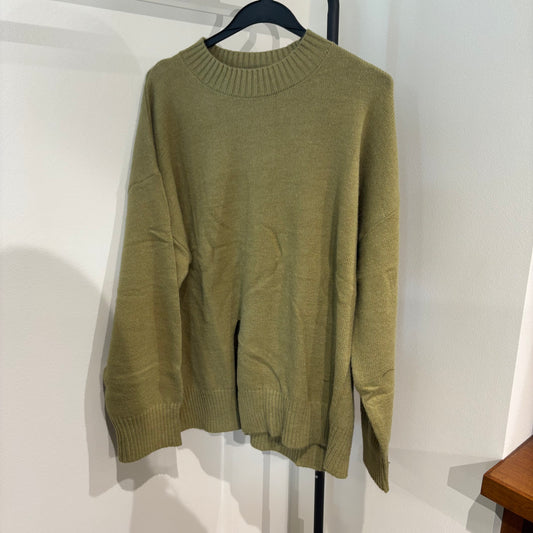 スリットカーキニット