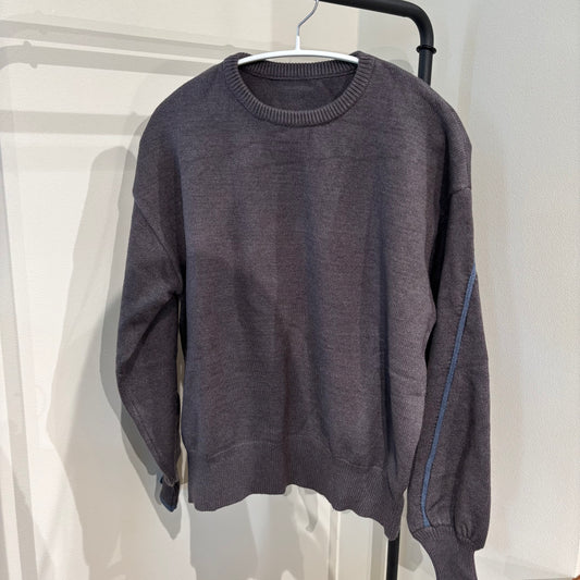 コントラストブルーセーター