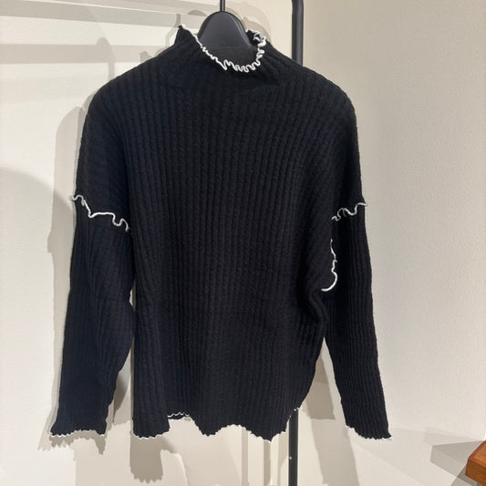 ソフトラインニット