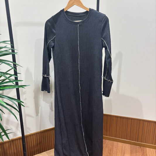 ラインモノクロワンピース