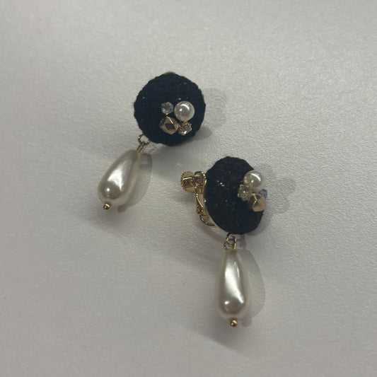 ボタンパールイヤリング