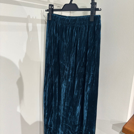 ブルーベロアスカート